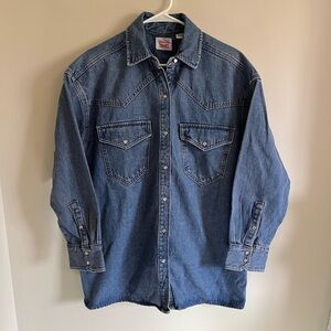 Levi’s Men’s Classic-Fit Western Style Shirt - Button Up - Thicker Denim -medium